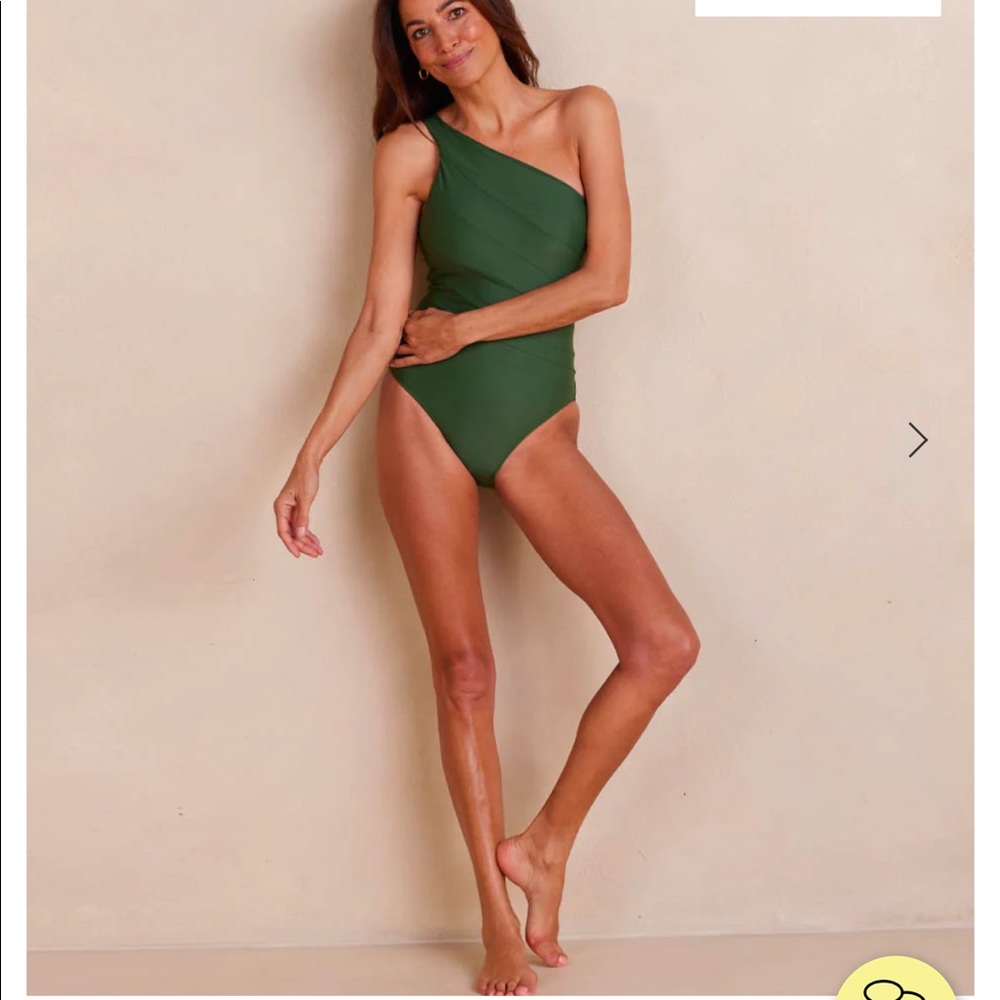 Summersalt one piece swim suit size 8
